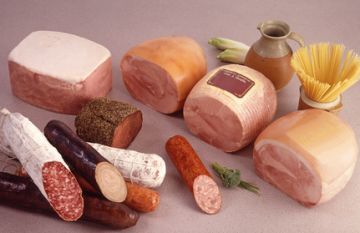 «Ένοχα» και για καρκίνο του στομάχου τα αλλαντικά