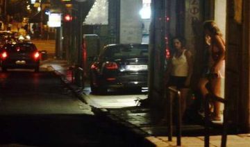 Έρευνα για πορνεία ανηλίκων σε καταυλισμούς Ελληνικού και Ειδομένης