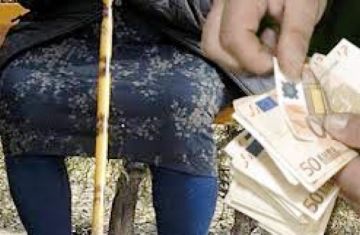 Έκαναν τους λογιστές και έκλεβαν ηλικιωμένους...