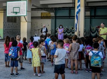 Αλλάζουν τα πρωτόκολλα στα σχολεία