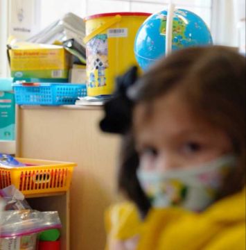 Νέα μέτρα: Με self test θα μπαίνουν τα παιδιά έως 18 ετών στους μεικτούς χώρους