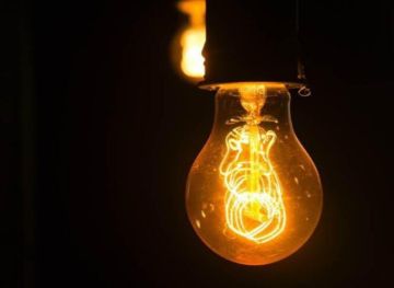 Ρεύμα: Οι πάροχοι ρεύματος αλλάζουν μονομερώς τα τιμολόγια