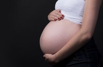 Επεκτείνεται το επίδομα μητρότητας στον ιδιωτικό τομέα από 6 μήνες σε 9