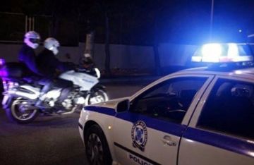 Αγιος Δημήτριος: Αγνωστοι άνοιξαν πυρ κατά των ιδιοκτητών γνωστού σουβλατζίδικου - Στο νοσοκομείο πατέρας και γιος