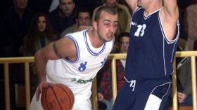 Πένθος στο ελληνικό μπάσκετ -''Έφυγε'' στα 53 του ο Βασίλης Μπανακάκης