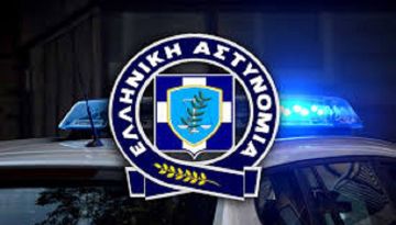 Καραμπόλα 8 οχημάτων στη Λεωφόρο Ποσειδώνος με 9 τραυματίες