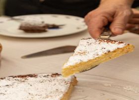 Η συνταγή της ημέρας: ''Μιλιάτσιο (miglaccio), ιταλικό κέικ με σιμιγδάλι και ρικότα''