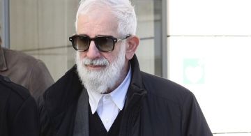 O Πέτρος Φιλιππίδης κρίθηκε ομόφωνα ένοχος για τις 2 απόπειρες βιασμού: Ξέσπασαν σε κλάματα Παπαχαραλάμπους και Δροσάκη