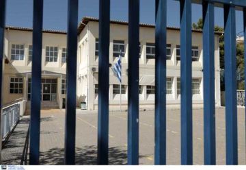 Στο τραπέζι το ''λουκέτο'' και στα Δημοτικά - Κεραμέως: Περιμένουμε τις εισηγήσεις των ειδικών