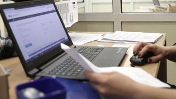 Κακοκαιρία ''Μπάρμπαρα'': Τηλεργασία τη Δευτέρα στο δημόσιο - Ισχυρή σύσταση και για τον ιδιωτικό τομέα