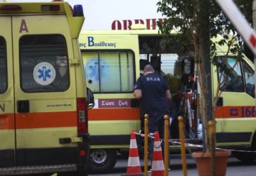 Θρίλερ στο Κολωνάκι: Άνδρας έπεσε στο κενό, τι βρέθηκε στις τσέπες του