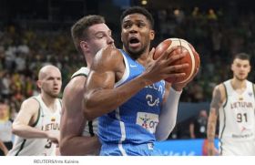 Λιθουανία - Ελλάδα 76-87: Θρίαμβος και πρόκριση στους 4 του Eurobasket 2025.