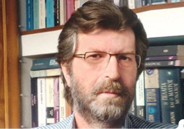 Πέθανε ο δημοσιογράφος Βασίλης Τριανταφύλλου