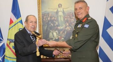 Πέθανε ο εφοπλιστής Ιάκωβος Τσούνης που δώρισε όλη την περιουσία του στις Ένοπλες Δυνάμεις