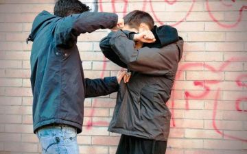 Σοκ με τη βία μεταξύ ανηλίκων: Νέα περιστατικά σε Νίκαια, Κηφισιά και Ηλιούπολη