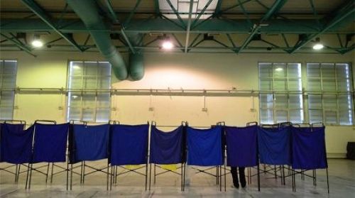 «Στον αέρα» οι εκλογές της ΝΔ: Δεν άνοιξαν ακόμα οι κάλπες - Σοβαρά τα τεχνικά προβλήματα