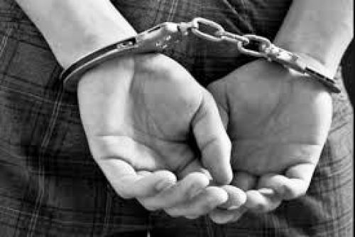 Συνελήφθη 50χρονος ημεδαπός, σε βάρος του οποίου εκκρεμούσαν εντάλματα σύλληψης
