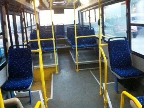 Με καινούργια καθίσματα τα λεωφορεία της Ηλιούπολης