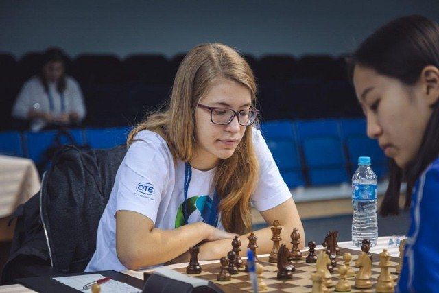 Παγκόσμια πρωταθλήτρια στο σκάκι η 16χρονη Σταυρούλα Τσολακίδου