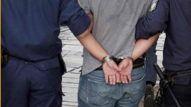 Συνελήφθη 23χρονος ημεδαπός για ληστείες σε διανυκτερεύοντα καταστήματα – ταχυφαγεία και ξενοδοχεία στα νότια προάστια