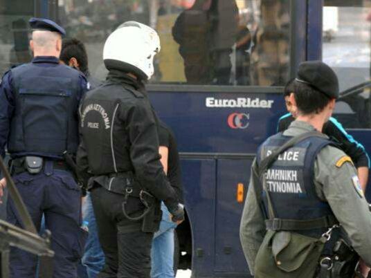 Και... police parade, στην αθάνατη Ελλάδα! (του Θάνου Οικονομόπουλου)