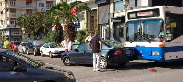 Καβάλα: Βουλευτής του ΣΥΡΙΖΑ πήγαινε ανάποδα σε κεντρικό δρόμο και τράκαρε με λεωφορείο   