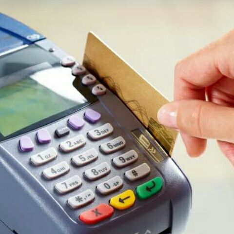 Μαθητής στην Ηλιούπολη έκλεψε πιστωτική κάρτα καθηγήτριας του ΕΠΑΛ.