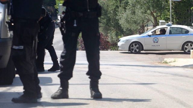Συνελήφθησαν τρεις γεωργιανοί διαρρήκτες στο Φάληρο μετά από αστυνομική επιχείρηση