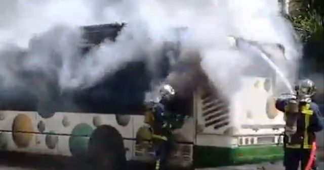 Στις φλόγες λεωφορείο στην Αχαρνών 