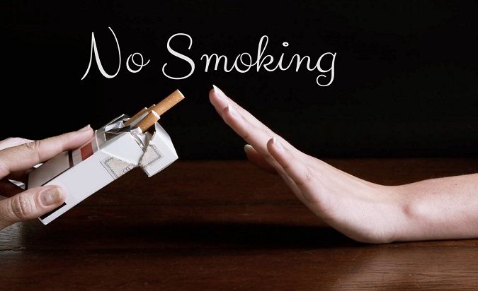 Η Ελληνική Αντικαρκινική Εταιρεία ζητά απαγόρευση του καπνίσματος και σε ανοικτούς κοινόχρηστους χώρους
