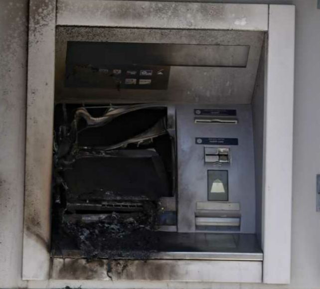 Μαρούσι: Ανατίναξη τριών ATM σε εμπορικό κέντρο