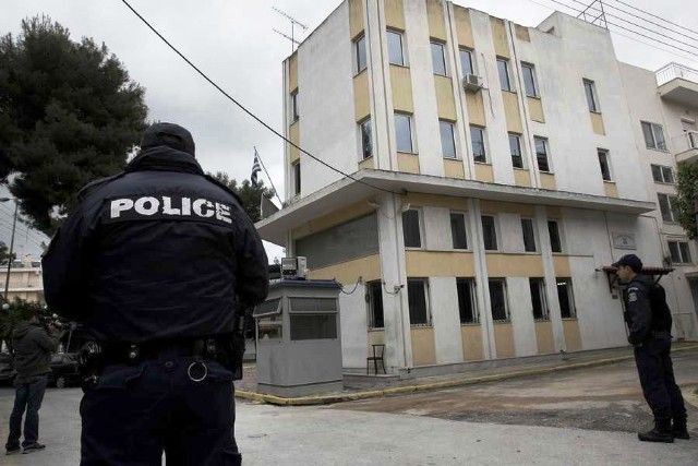 Συναγερμός στην ΕΛ.ΑΣ: Απόδραση κρατούμενου από το αστυνομικό τμήμα Ελληνικού