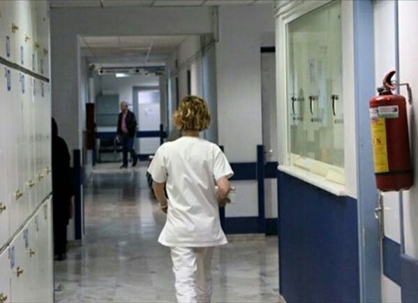  25 συλλήψεις για παράνομη εργασία ως αποκλειστικές νοσοκόμες