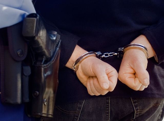 Συνελήφθησαν  5 άτομα για επιθέσεις σε βάρος αστυνομικών που σημειώθηκαν μετά τη λήξη ποδοσφαιρικού αγώνα στη Νέα Σμύρνη