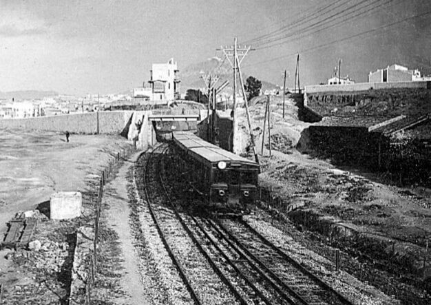 Το τραμ Αθηνών - Φαλήρου και τα ανθρακομόρια (του Δημήτρη Καμπουράκη - Μία σταγόνα ιστορία)