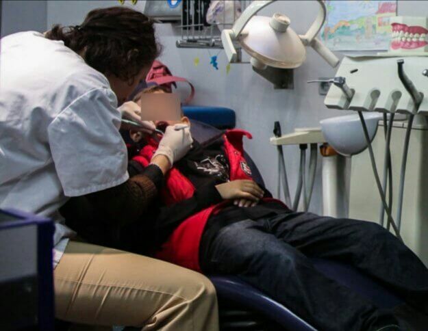 Οδοντιατρική φροντίδα μέσω voucher για 900.000 παιδιά δημοτικού