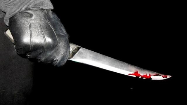 Αιματηρό επεισόδιο στην Καλλιθέα: Μαχαίρωσαν 19χρονο