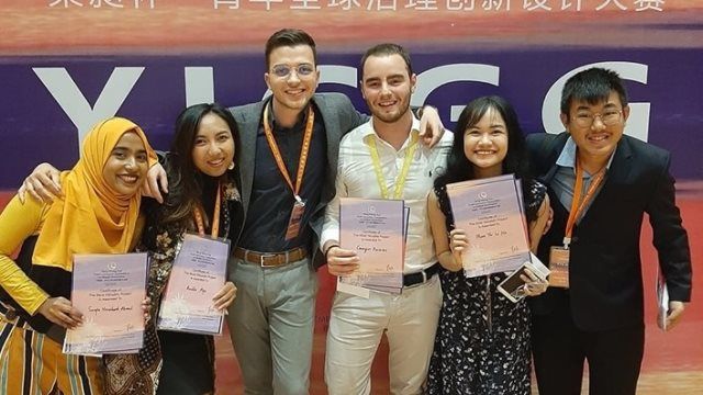 Τζακάρτα: Έλληνας φοιτητής ήρθε πρώτος στον ετήσιο διαγωνισμό Παγκόσμιας Διακυβέρνησης