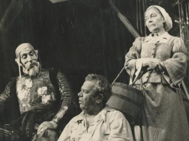 Ο «Δον Κιχώτης», με το Μάνο Κατράκη, παρουσιάζεται στο κοινό 37 χρόνια μετά,  στη Δημοτική Πινακοθήκη Πειραιά