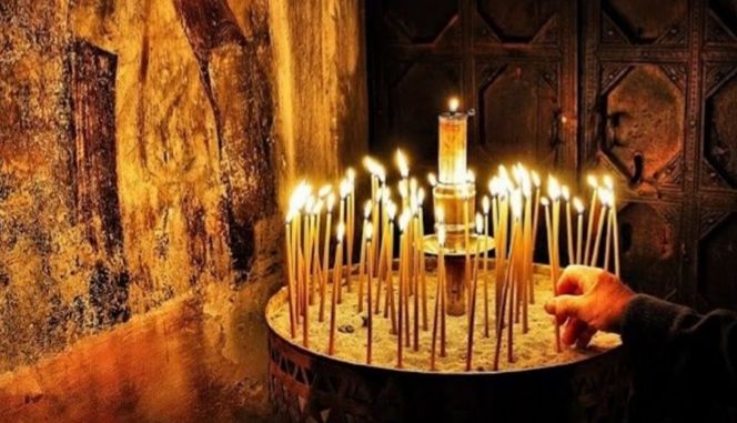 Ιερά Σύνοδος: Χωρίς μεγάφωνα και καμπάνες οι ναοί στις λειτουργίες του Πάσχα -  Τι θα γίνει την Ανάσταση