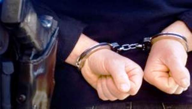 Συνελήφθη νεαρός για κλοπές καταστημάτων μετά από ''χτύπημα'' στην Ηλιούπολη