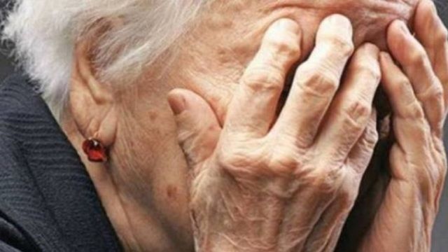 Ηλιούπολη: Γεωργιανή οικιακή βοηθός έδεσε στο κρεβάτι ηλικιωμένη και τη λήστεψε