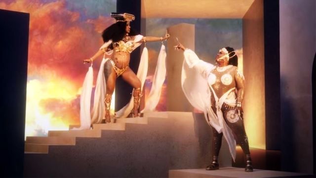 Cardi B: Ημίγυμνη σαν αρχαία Ελληνίδα θεά στο νέο της video clip η εγκυμονούσα star