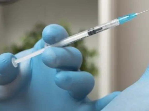 Εμβολιασμός εφήβων: Αύξηση 90% στα κρούσματα κορωνοϊού σε ανήλικους από τον Ιούλιο 