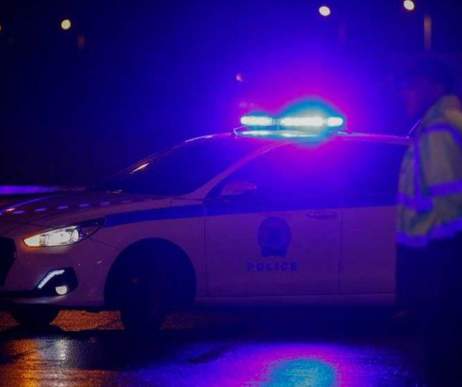 Παλαιό Φάληρο: ''Γάζωσαν'' με σφαίρες επιχειρηματία ενώ οδηγούσε