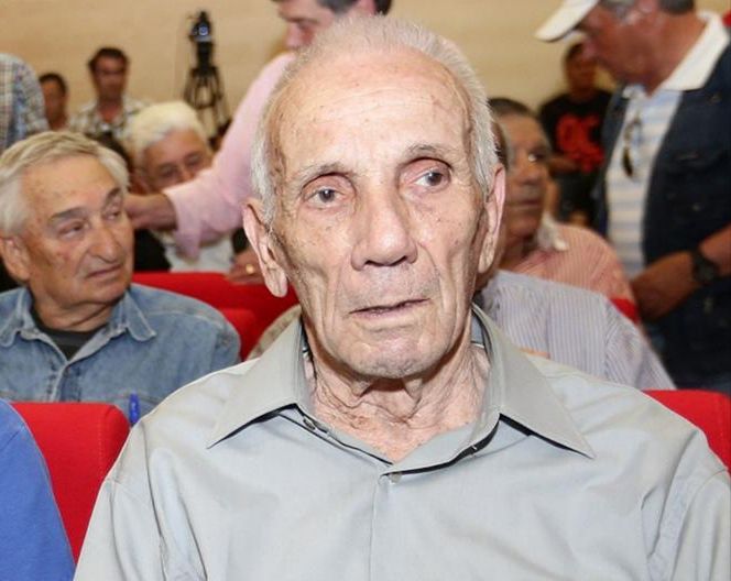 Ολυμπιακός: Έφυγε από τη ζωή σε ηλικία 93 ετών ο παλαίμαχος Κώστας Καραπατής