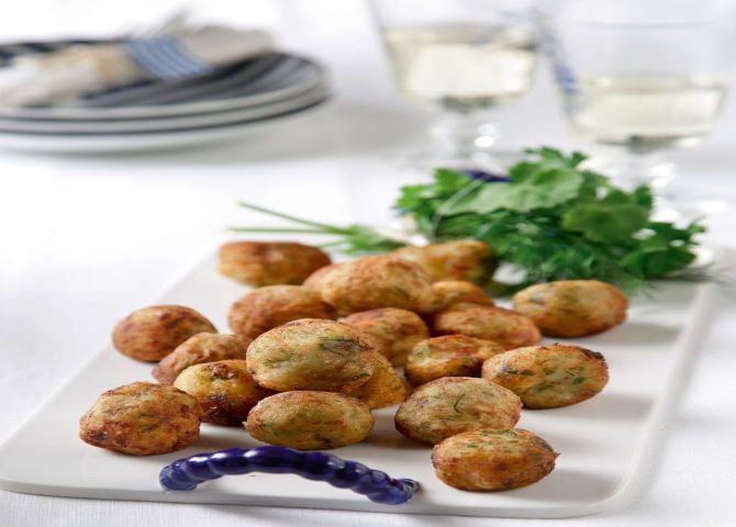 Η συνταγή της ημέρας: ''Αφράτες κροκέτες μπακαλιάρου με άνηθο και πατάτα''