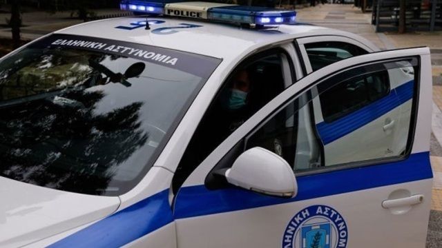 Αστυνομικός νοίκιαζε για 2.000 ευρώ τον μήνα υπηρεσιακό ασύρματο σε διαρρήκτες