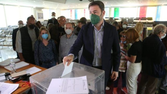 Εκλογές ΚΙΝΑΛ: Πάνω από 170.000 ψήφισαν ''ΠΑΣΟΚ - Κίνημα Αλλαγής'' - Ο ήλιος επέστρεψε - Όλη η δήλωση Ανδρουλάκη