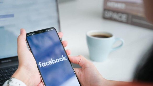 To Facebook θα επιτρέπει στους χρήστες να απενεργοποιούν τα σχόλια στις αναρτήσεις τους (τα πρακτορεία ειδήσεων ευθύνονται για τα σχόλια στις σελίδες τους)